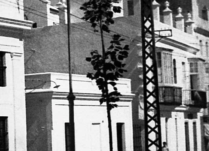 La casa, a mediados de siglo. Archivo Ángel López.