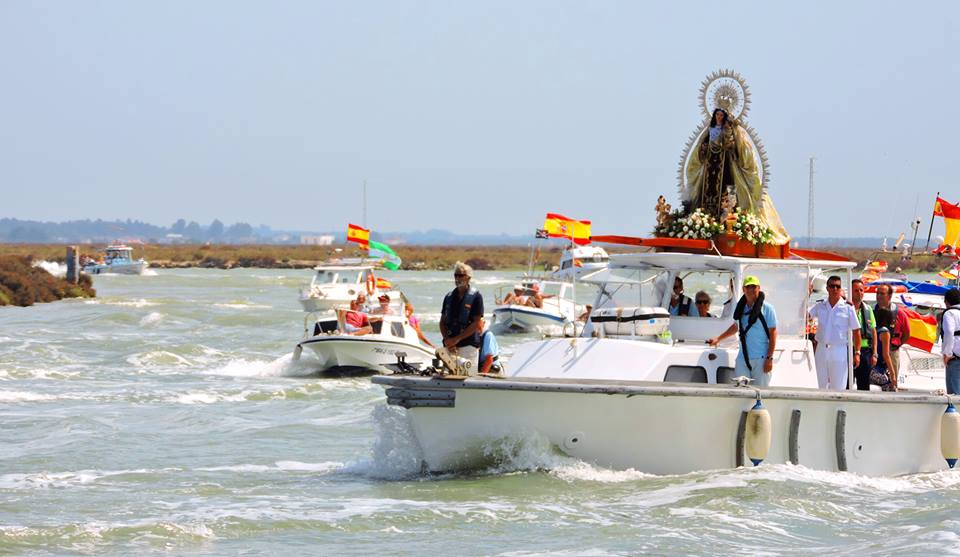 La Virgen del Carmen de Gallineras en una de sus últimas procesiones.